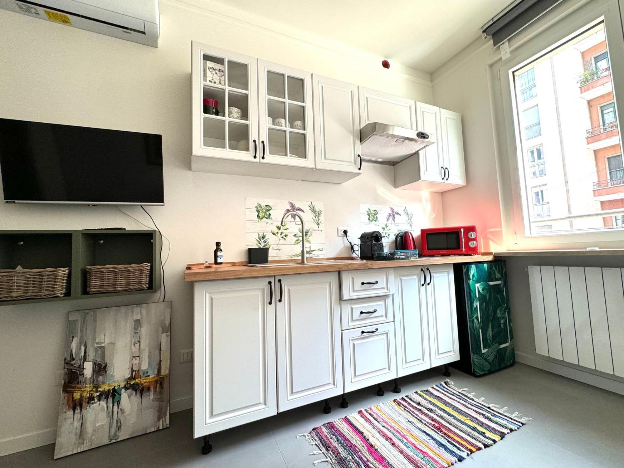 Rainbow Studio Flat- Monolocale Luminoso Milan Bagian luar foto